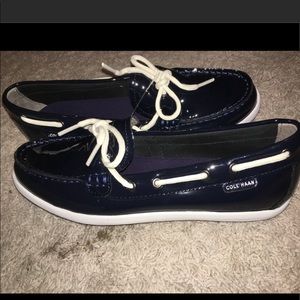 2 pair of size 9 shoes